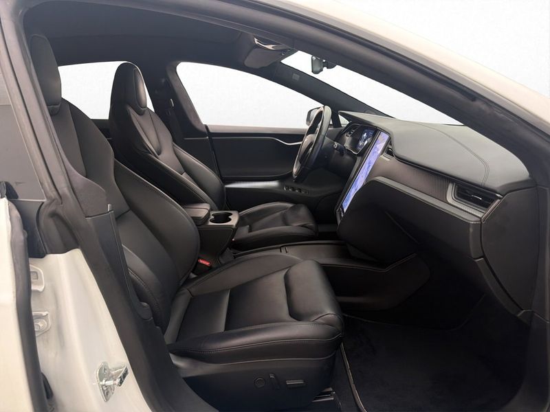 Tesla Model S bild 27