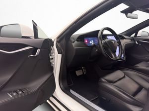 Tesla Model S bild 10