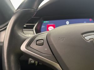 Tesla Model S bild 14