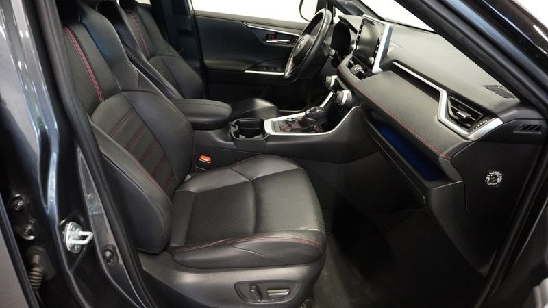 Toyota RAV4 bild 13