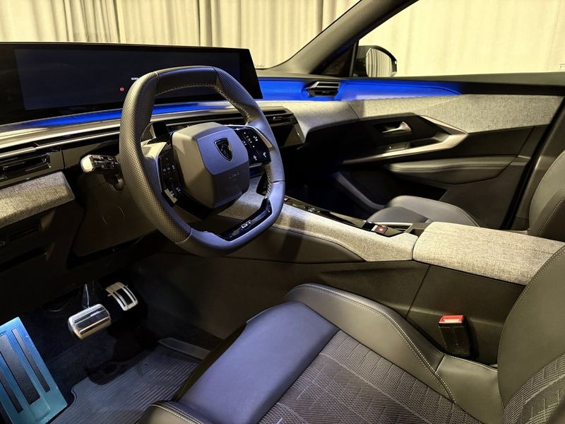 Peugeot e-5008 bild 8