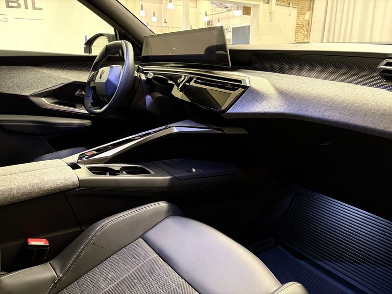 Peugeot e-5008 bild 9