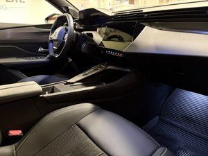 Peugeot 408 bild 9