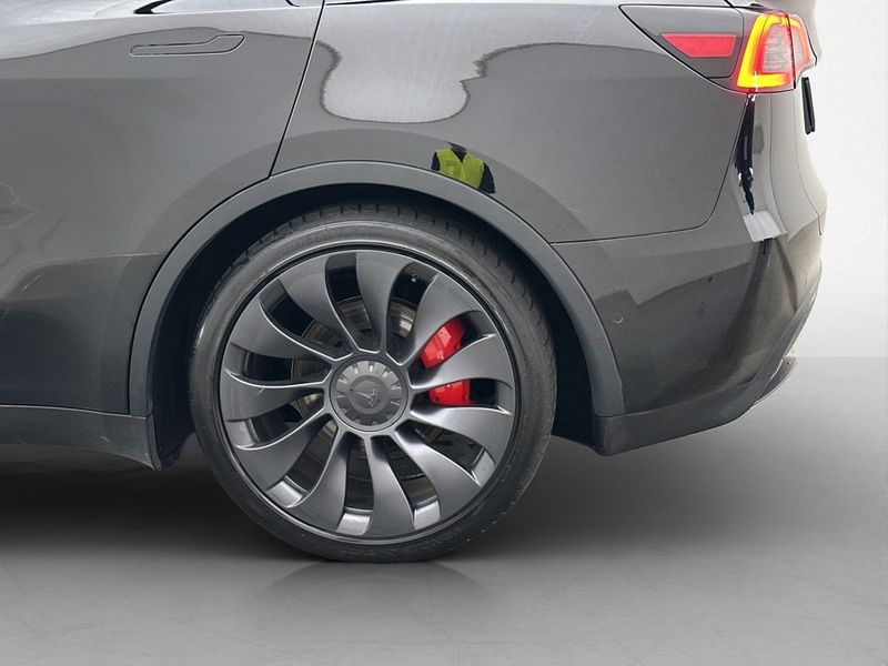 Tesla Model Y bild 33