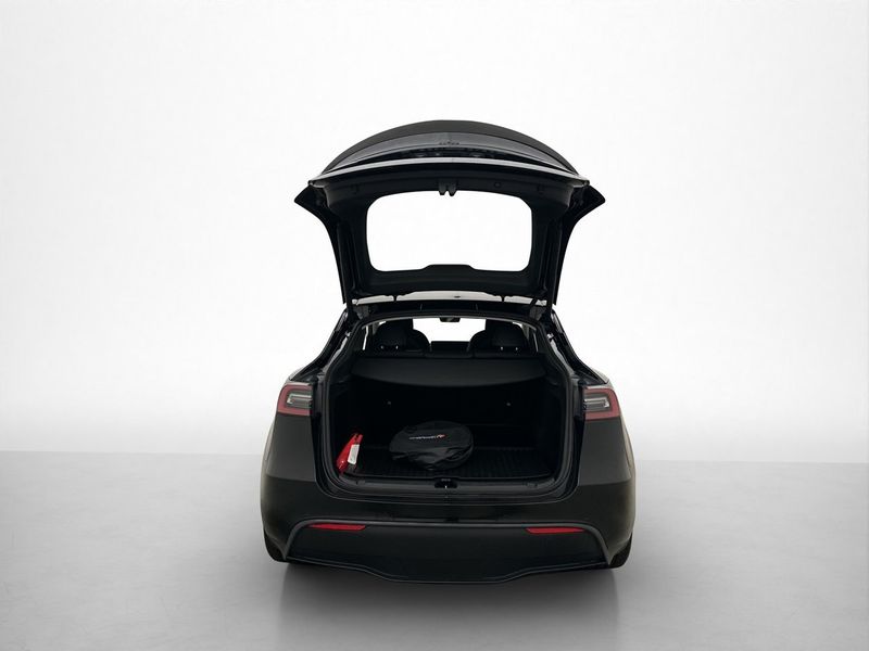 Tesla Model Y bild 11