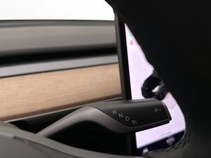 Tesla Model Y bild 20