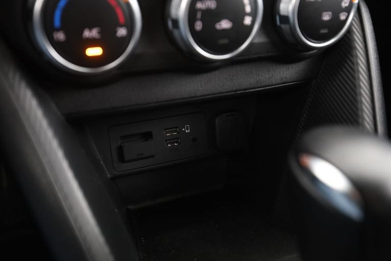 Mazda 2 bild 26