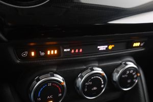 Mazda 2 bild 24