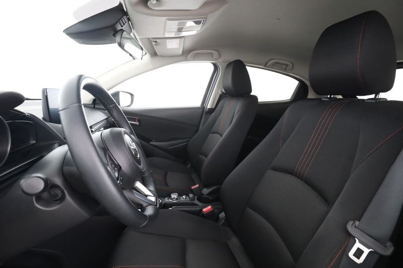 Mazda 2 bild 11