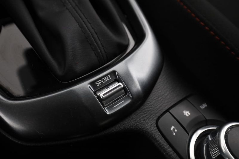 Mazda 2 bild 28