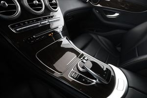 Mercedes GLC220 bild 22