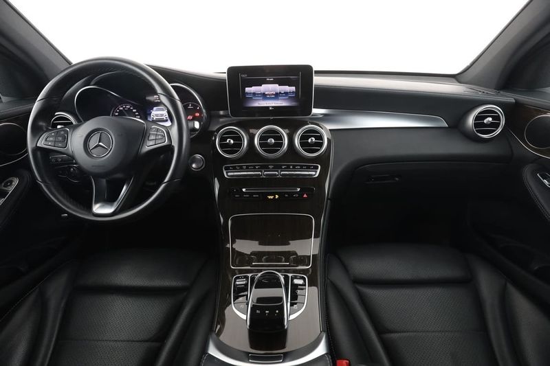 Mercedes GLC220 bild 13