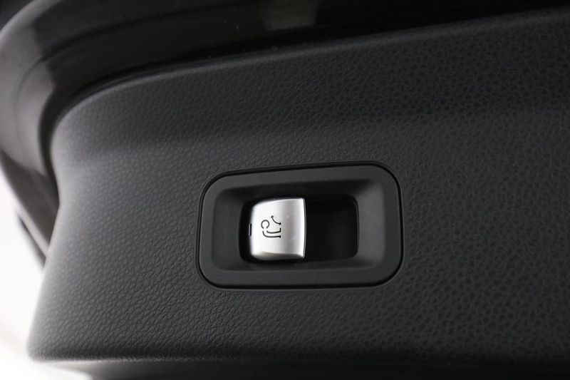 Mercedes GLC220 bild 38