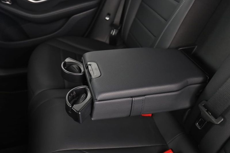Mercedes GLC220 bild 37