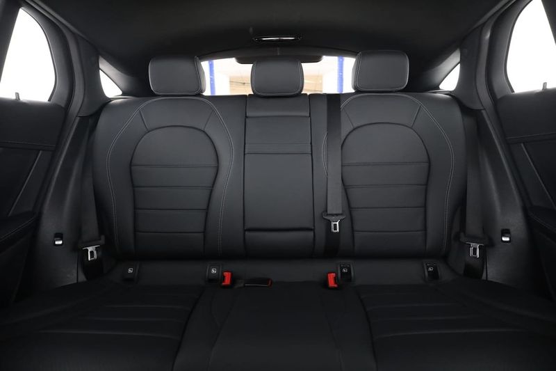 Mercedes GLC220 bild 16