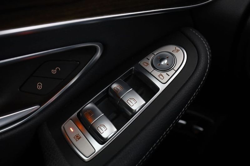 Mercedes GLC220 bild 35