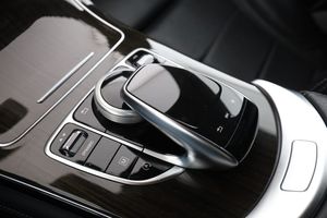 Mercedes GLC220 bild 26