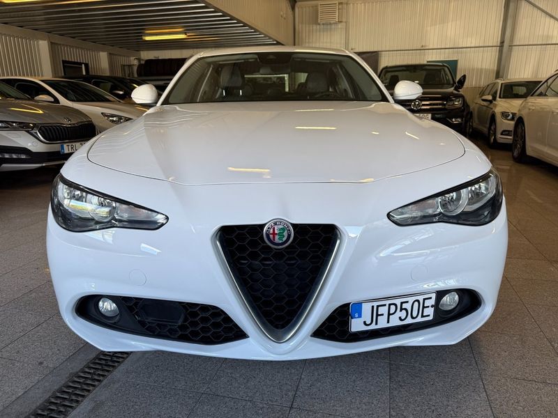 Alfa Romeo Giulia bild 8