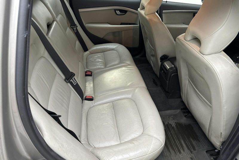 Volvo V70 bild 8