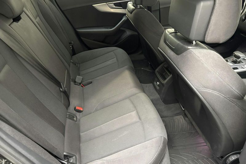 Audi A4 bild 8