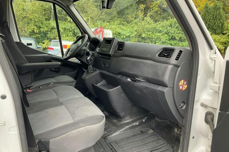 Nissan NV400 bild 6