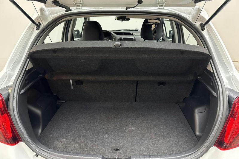 Toyota Yaris bild 9