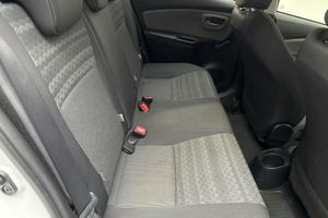 Toyota Yaris bild 8