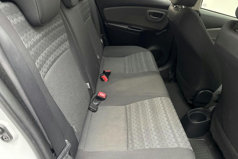 Toyota Yaris bild 8