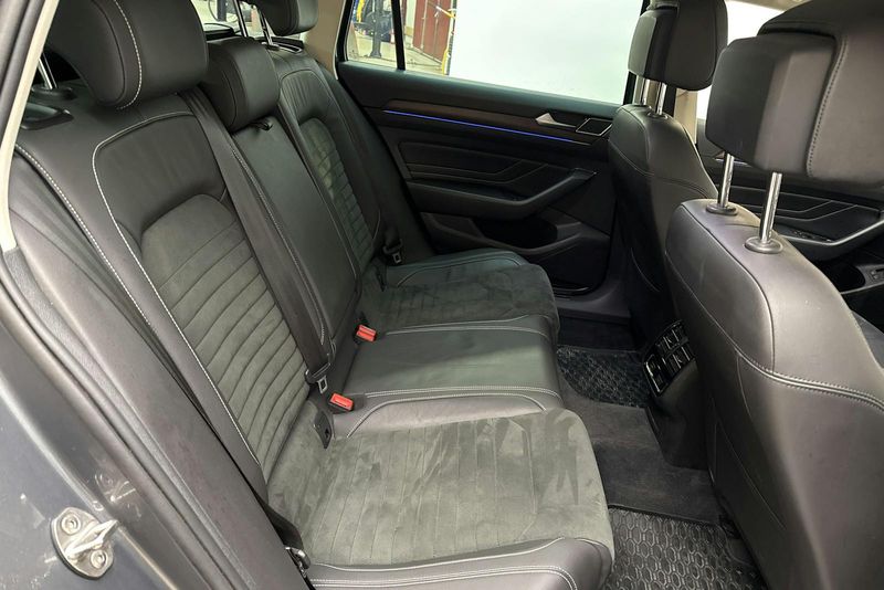 Volkswagen Passat bild 8