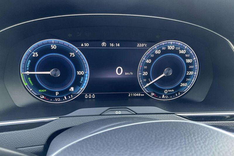 Volkswagen Passat bild 10