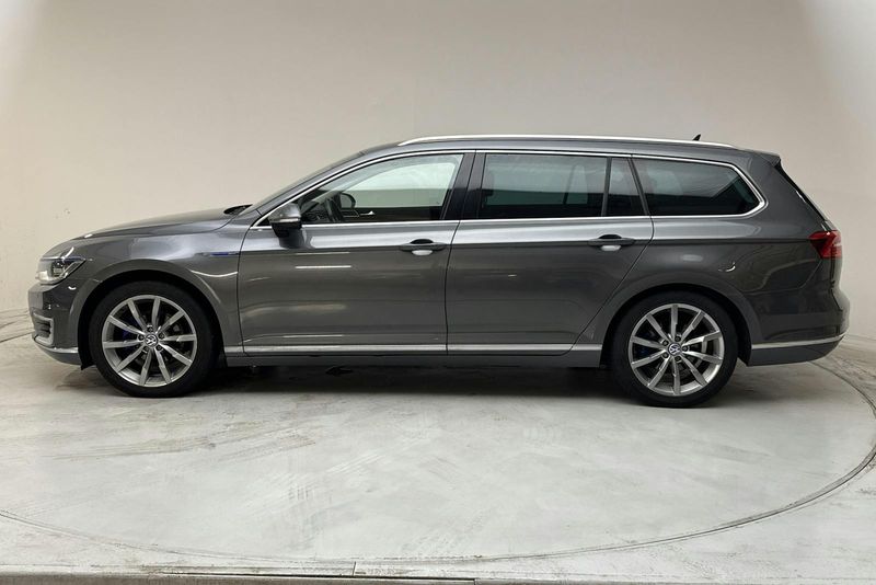 Volkswagen Passat bild 2