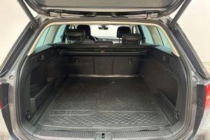 Volkswagen Passat bild 9