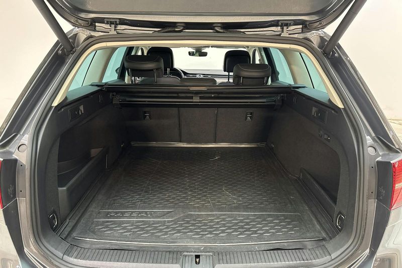Volkswagen Passat bild 9