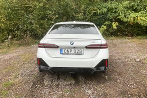 BMW i5 bild 6