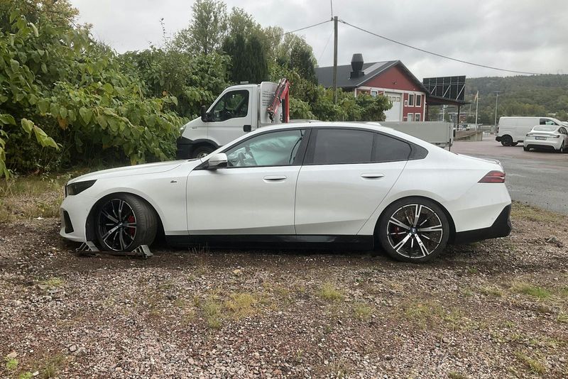 BMW i5 bild 3