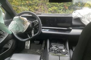 BMW i5 bild 7