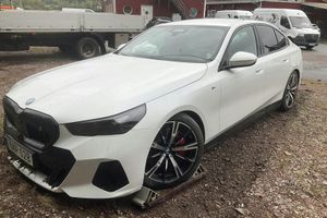 BMW i5 bild 1