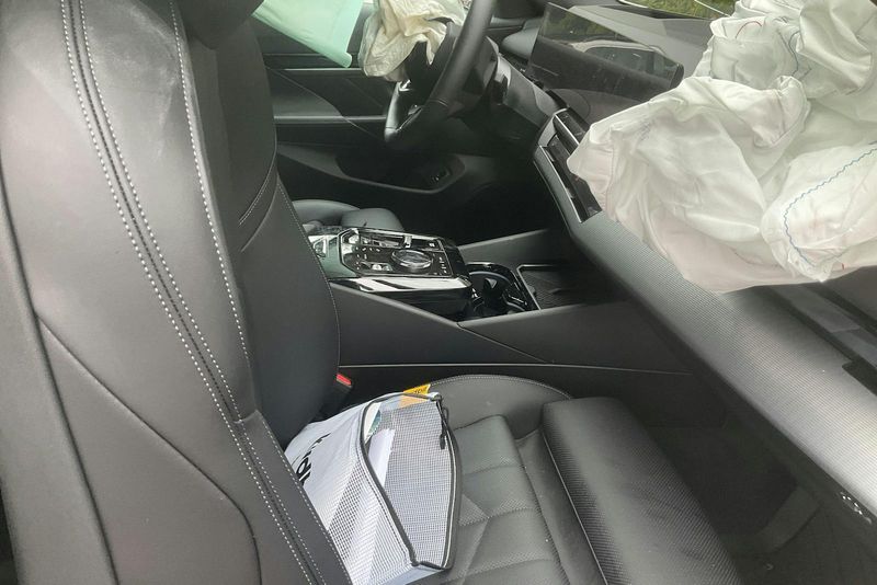 BMW i5 bild 8