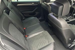 Volkswagen Passat bild 8