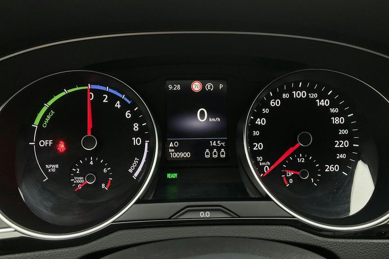 Volkswagen Passat bild 10