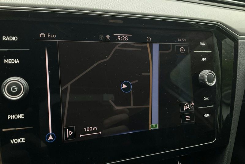 Volkswagen Passat bild 11