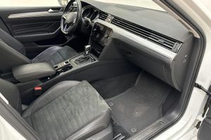 Volkswagen Passat bild 7