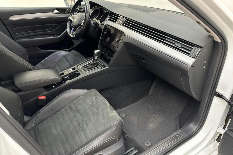 Volkswagen Passat bild 7