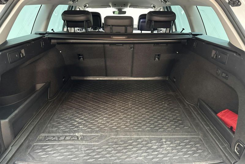Volkswagen Passat bild 9