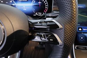 Mercedes GLC300 bild 23
