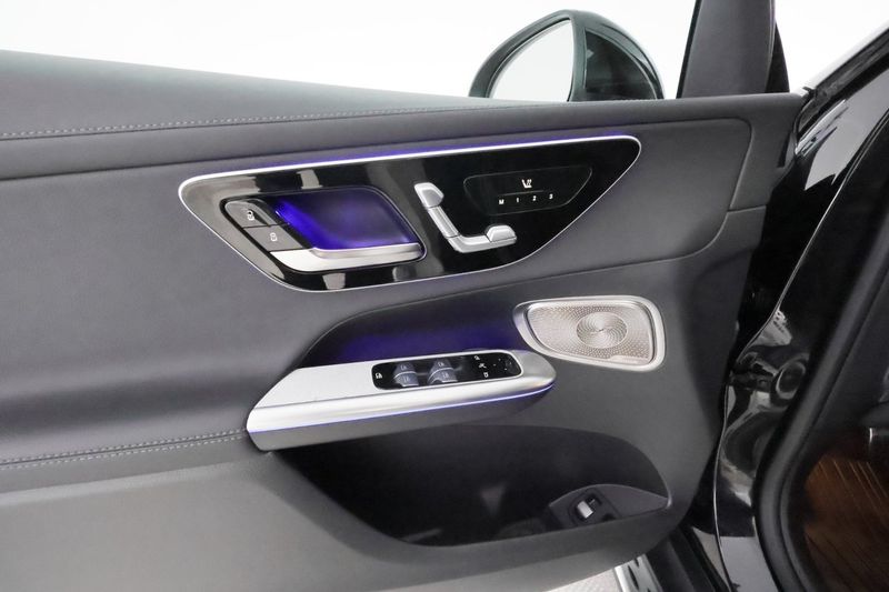 Mercedes GLC300 bild 18