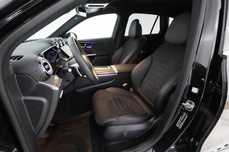 Mercedes GLC300 bild 12