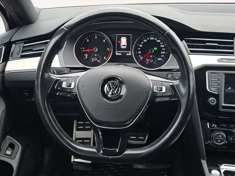Volkswagen Passat bild 11