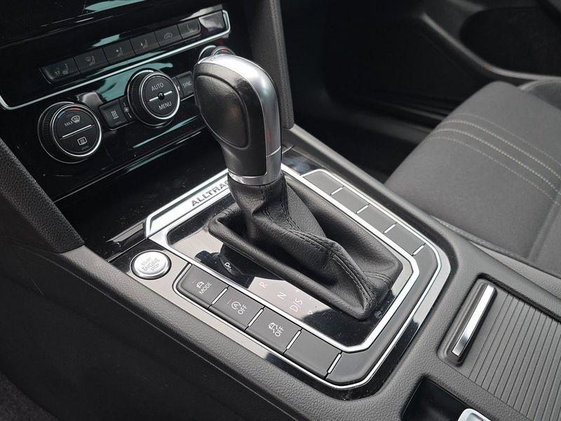 Volkswagen Passat bild 20
