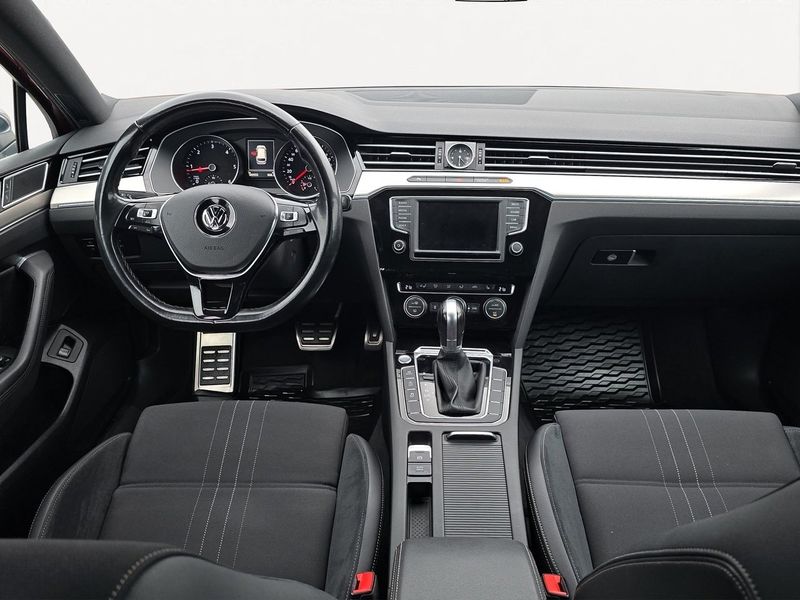 Volkswagen Passat bild 12